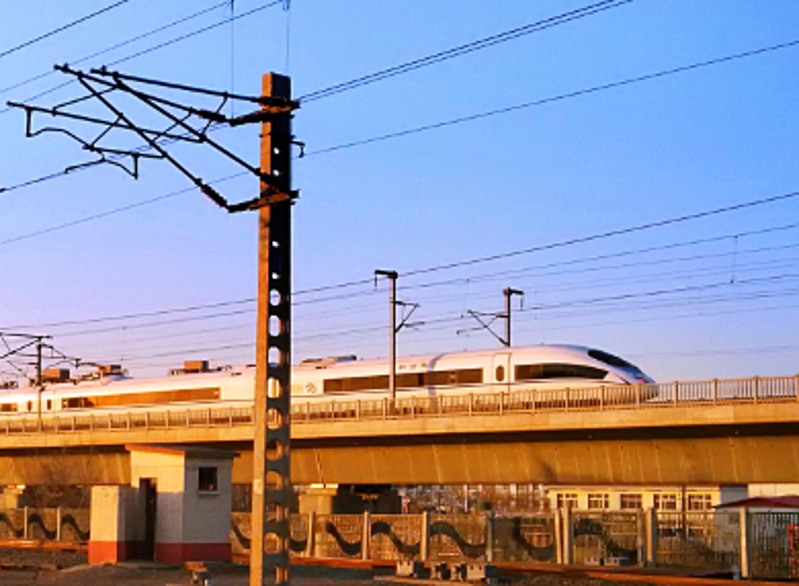 公用事業(yè)、基礎(chǔ)設(shè)施及城鎮(zhèn)化建設(shè)